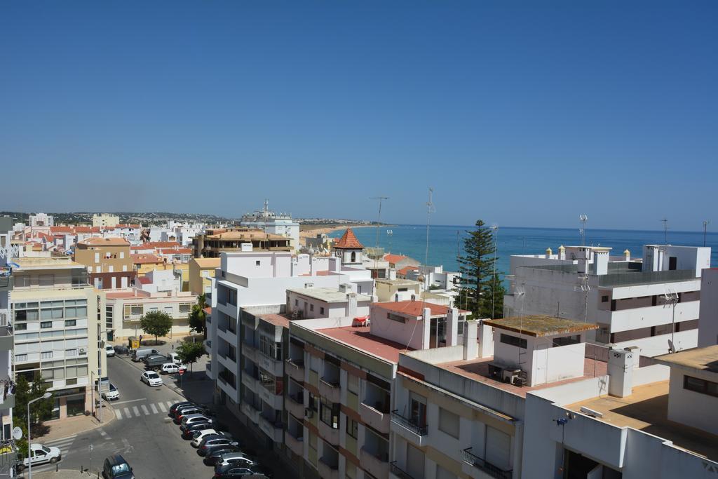 Apartamento Vista Mar a menos de 50m da praia. Armacao de Pera Exterior foto